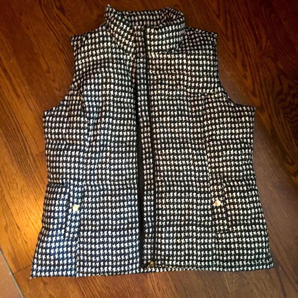 Charter Club Houndstooth Puffer Vest